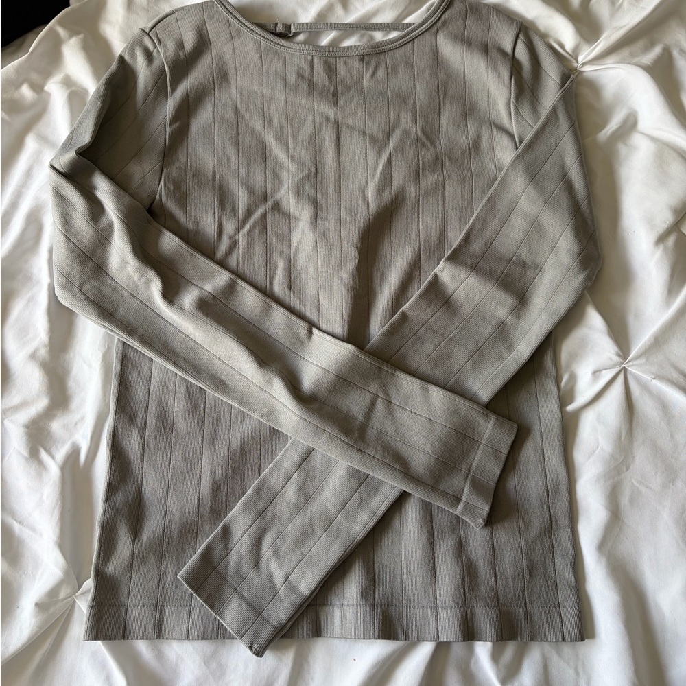 Forever 21 knit grey top large textured